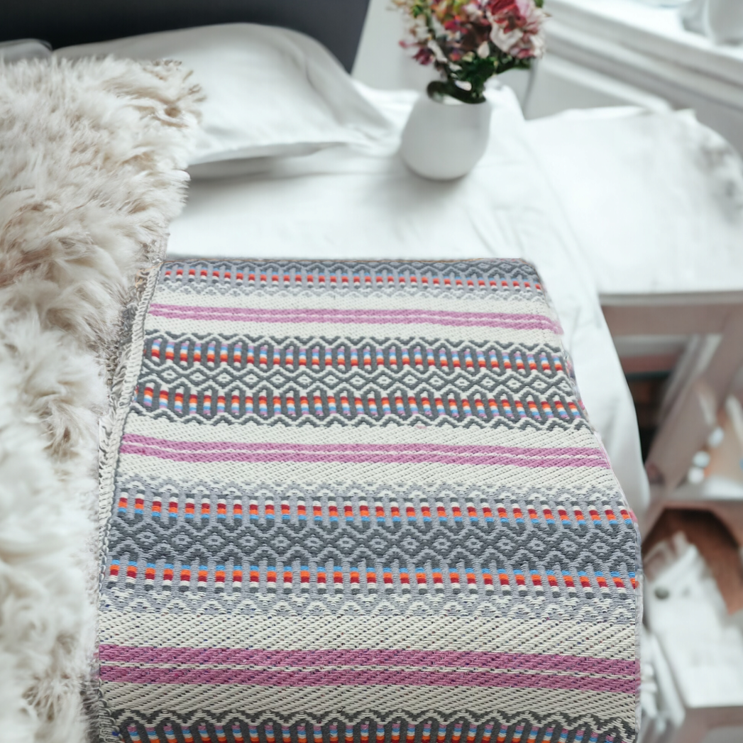 Couverture typique Alentejana gris-rose