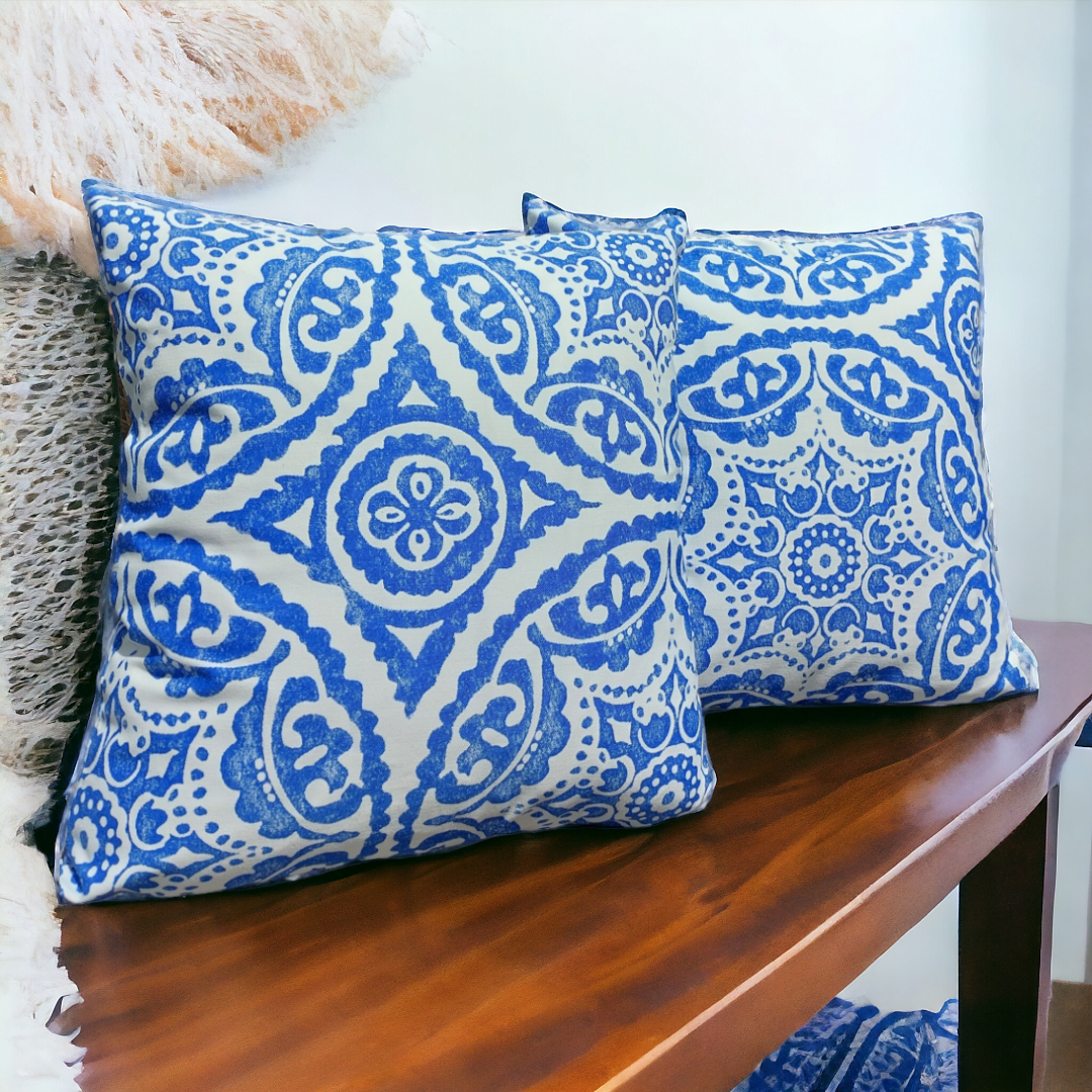 Decorative cushion with ''Azulejos'' patterns